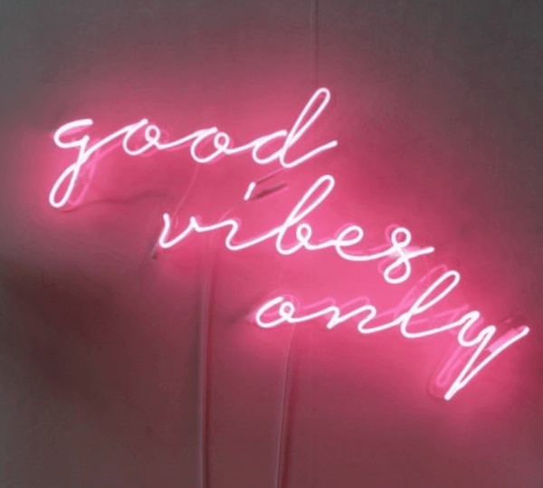 good-vibes-only-neon-sign