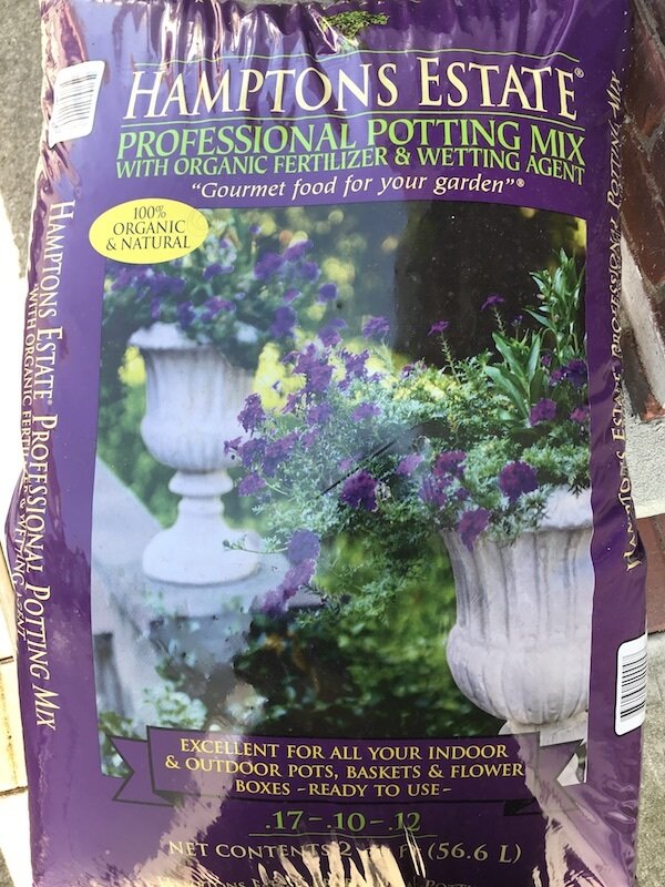 professional-potting-mix-with-organic-fertilizer-and-wetting-agent